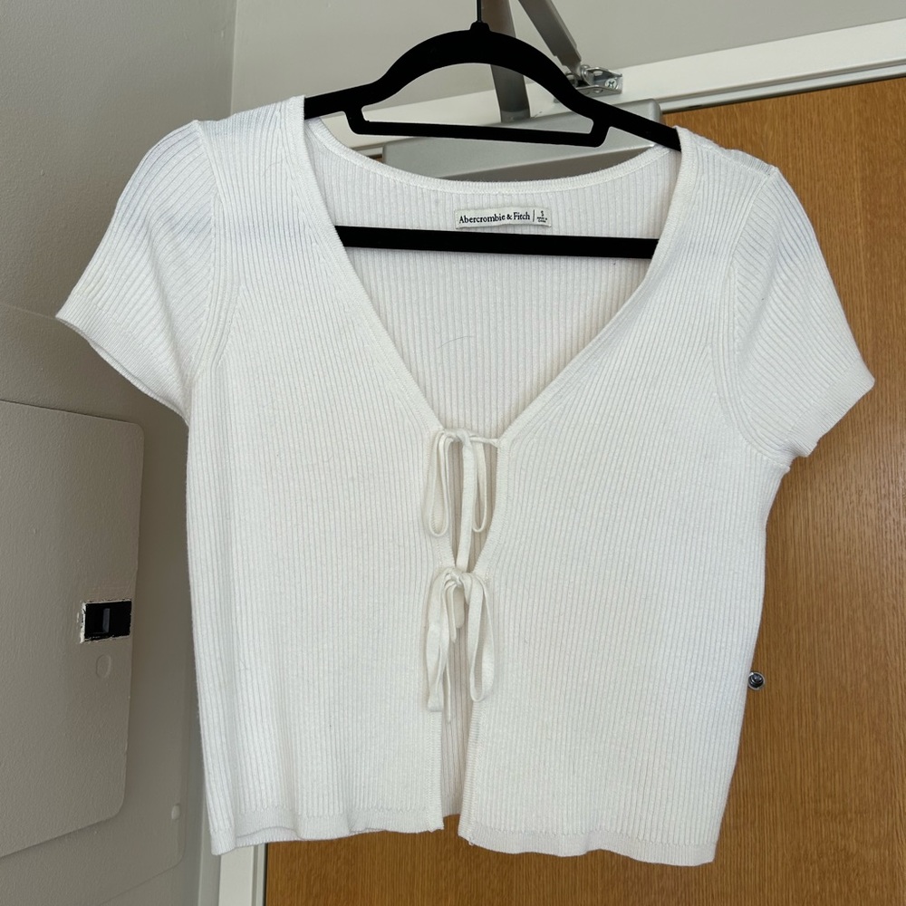 Abercrombie & Fitch Tie Front Crop Top